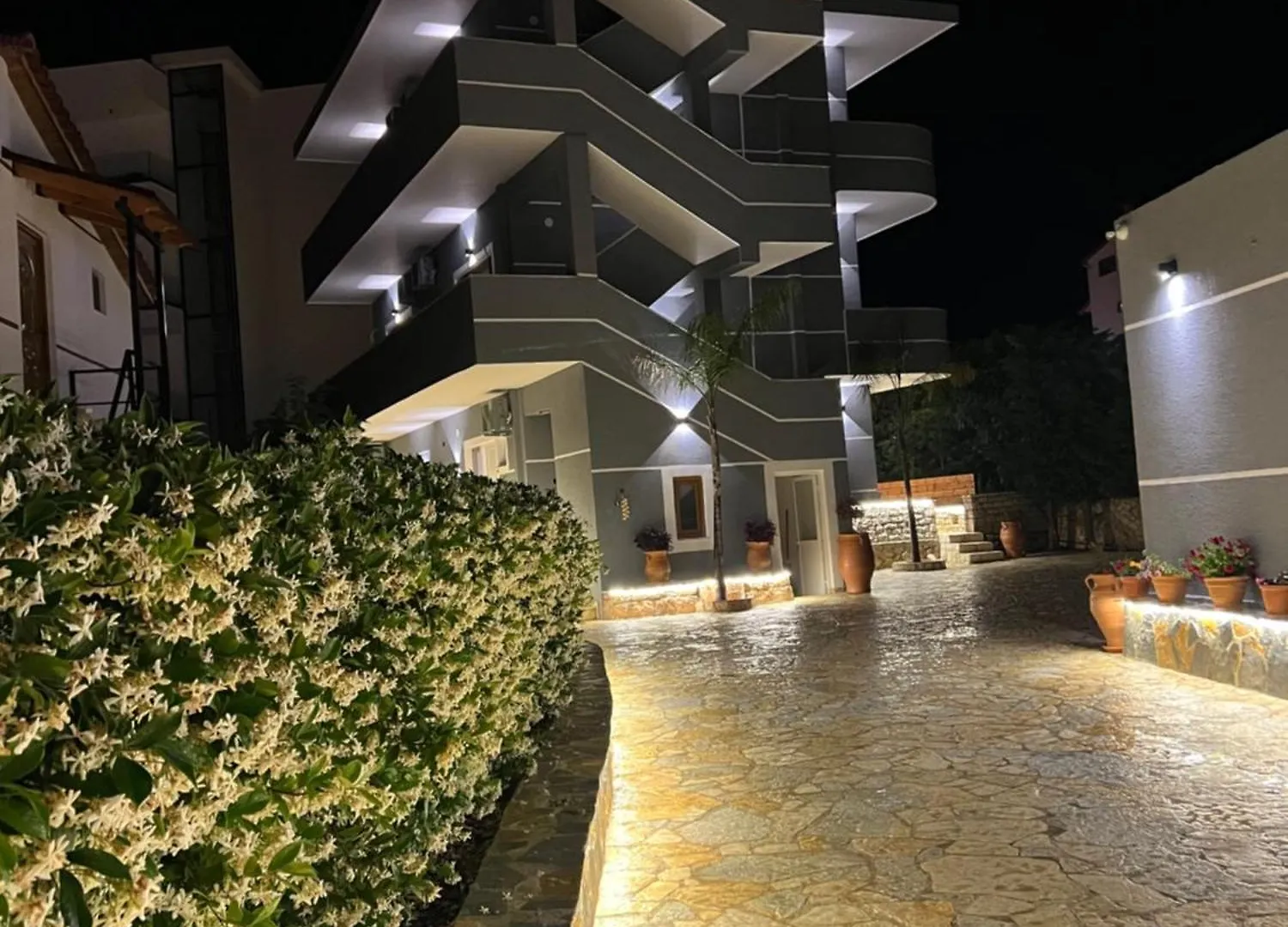 Vila La Familia Ksamil 0*,