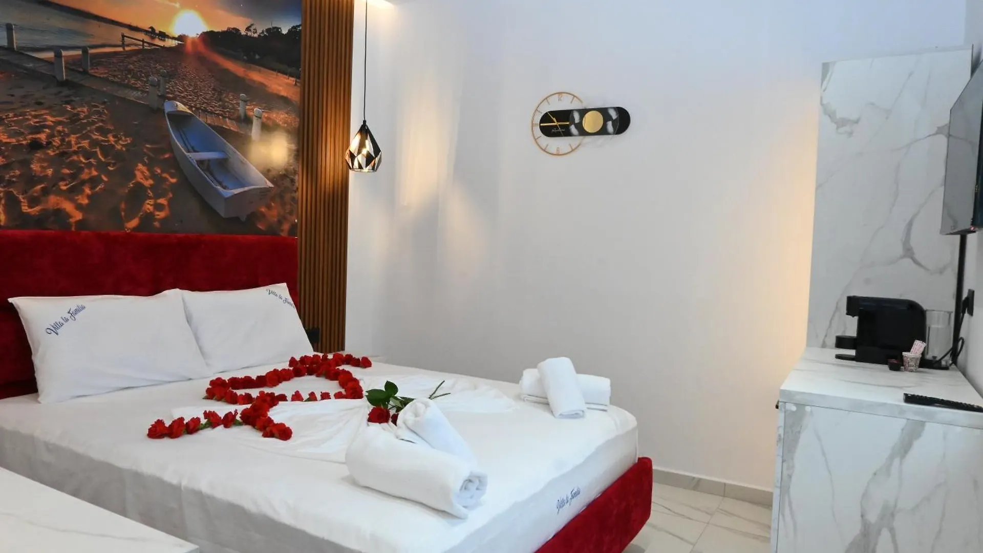 Vila La Familia Ksamil Appartamento
