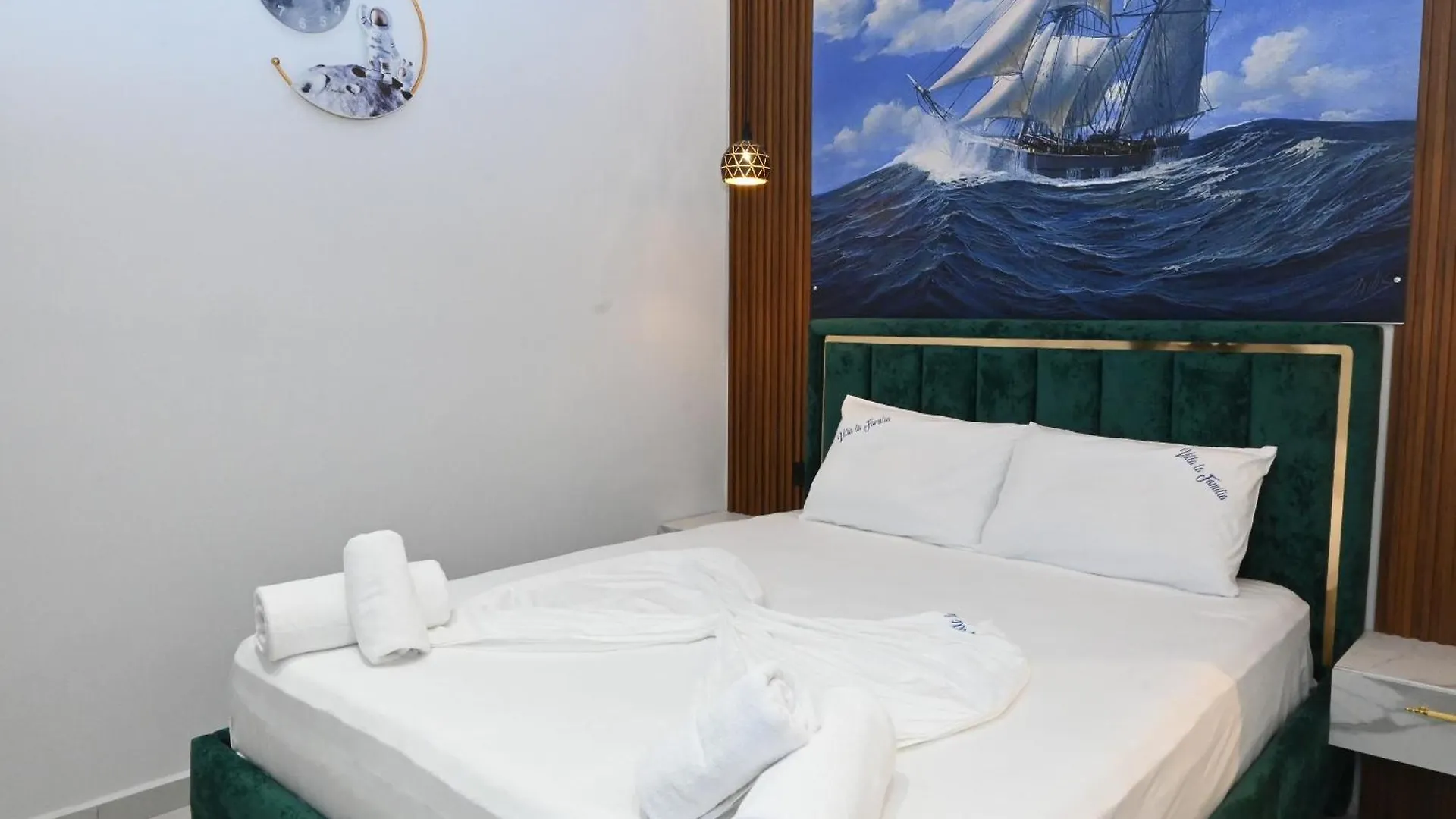 Vila La Familia Ksamil Apartment