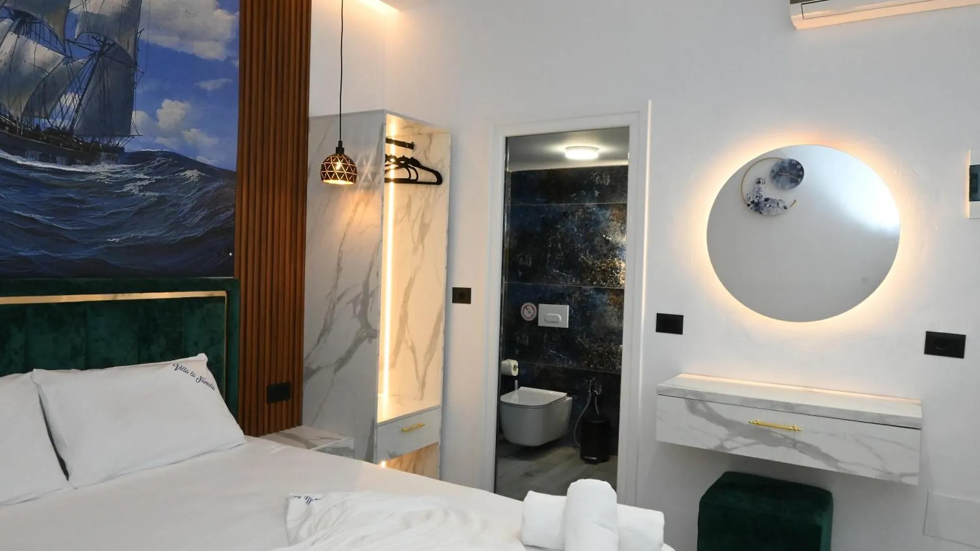 Vila La Familia Ksamil Apartment